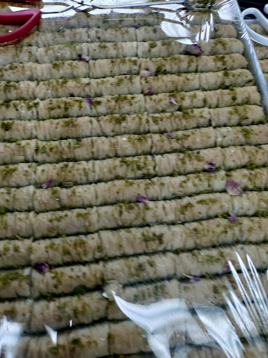 Photo of Harir Gyro and Burger حرير جيرو و برگر - 9270 Greenback Ln, Orangevale, CA 95662