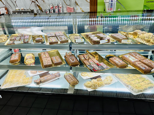 Photo of Harir Gyro and Burger حرير جيرو و برگر - 9270 Greenback Ln, Orangevale, CA 95662