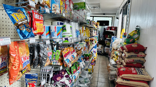 Photo of Lake Avenue Halal Market - 1732 Lake Ave, Fort Wayne, IN 46805