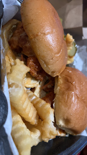 Photo of Hot Chickz Nashville Hot Chicken (Halal) - 1716 E Pontiac St, Fort Wayne, IN 46803