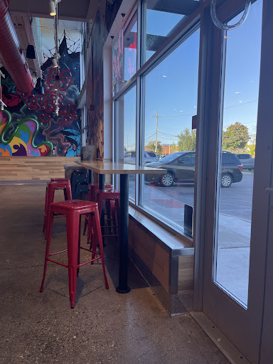 Photo of Dave's Hot Chicken - 2031 N Squirrel Rd, Auburn Hills, MI 48326