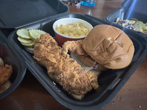 Photo of Dave's Hot Chicken - 2031 N Squirrel Rd, Auburn Hills, MI 48326