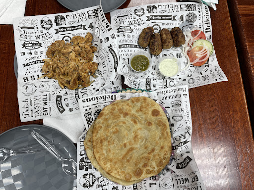 Photo of Hungry Belly - 1620 Pebblewood Ln, Naperville, IL 60563