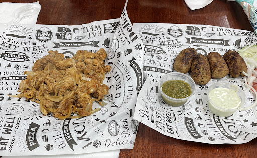 Photo of Hungry Belly - 1620 Pebblewood Ln, Naperville, IL 60563