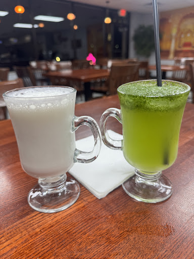 Photo of Hungry Belly - 1620 Pebblewood Ln, Naperville, IL 60563