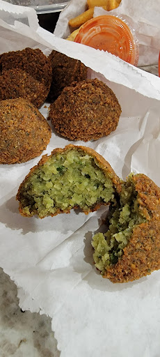 Photo of Pita Pita Mediterranean Grill - 211 E Roosevelt Rd, Lombard, IL 60148