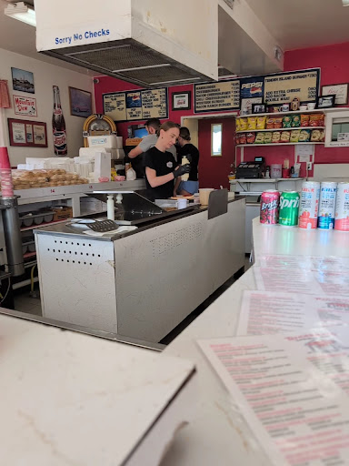 Photo of Tendermaid Sandwich Shop - 217 4th Ave NE, Austin, MN 55912