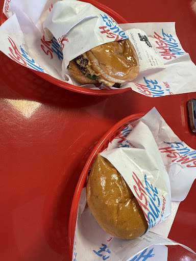 Photo of Smash House Burgers - 1550 NE 164th St, North Miami Beach, FL 33162