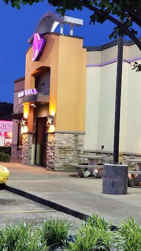 Photo of Taco Bell - 1102 S St Louis St, Batesville, AR 72501