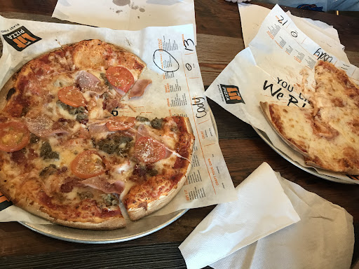 Photo of Lit Pizza - 3930 Burbank Dr, Baton Rouge, LA 70808