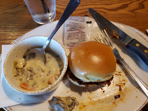 Photo of Grizzly's Wood-Fired Grill - 15159 Edgewood Dr N, Baxter, MN 56425