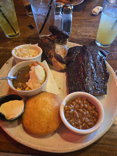 Photo of Grizzly's Wood-Fired Grill - 15159 Edgewood Dr N, Baxter, MN 56425