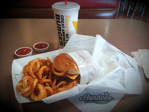 Photo of Hardee’s - 119 Washington St, Brainerd, MN 56401