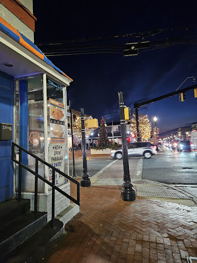 Photo of Delaware Chicken & Gyro - 2 E Main St, Middletown, DE 19709