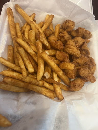 Photo of Delaware Chicken & Gyro - 2 E Main St, Middletown, DE 19709