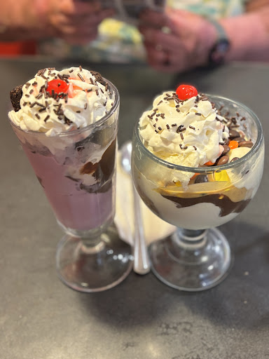 Photo of Friendly's - 1500 Peoples Plaza, Newark, DE 19702