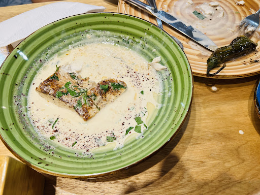 Photo of Lebnani house - 5051 S 27th St, Greenfield, WI 53221