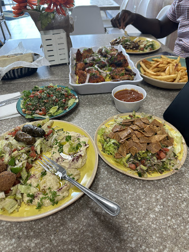 Photo of Grill Shack Mediterranean & American Cuisine الكوخ العربي - 6967 S 27th St, Franklin, WI 53132
