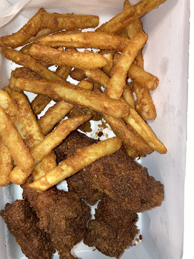 Photo of Crown Chicken and Gyro Woodbury - 22 S Broad St, Woodbury, NJ 08096