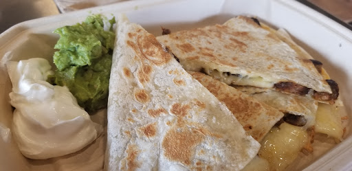 Photo of QDOBA Mexican Eats - 1000 Paul Bunyan Dr S, Bemidji, MN 56601