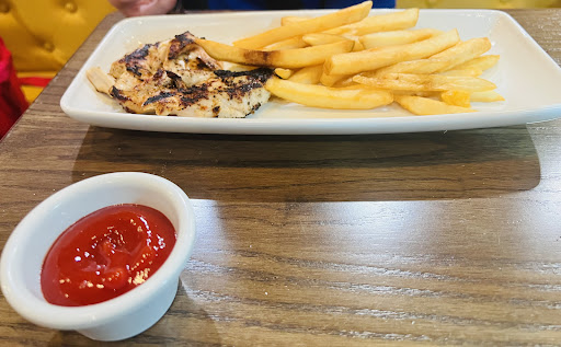 Photo of Taza - a Lebanese Grill Rocky River - 19310 Detroit Rd, Rocky River, OH 44116