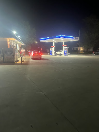 Photo of Mobil / Mama Mary’s hummus - 9796 Columbia Rd, Olmsted Falls, OH 44138