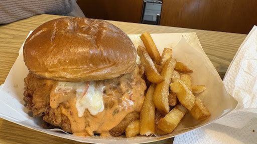 Photo of Fahrenheit Halal - 136 E Army Trail Rd, Glendale Heights, IL 60139