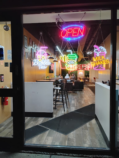 Photo of Fahrenheit Halal - 136 E Army Trail Rd, Glendale Heights, IL 60139