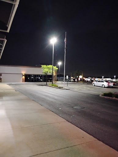 Photo of Fahrenheit Halal - 136 E Army Trail Rd, Glendale Heights, IL 60139