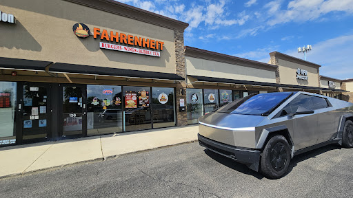 Photo of Fahrenheit Halal - 136 E Army Trail Rd, Glendale Heights, IL 60139