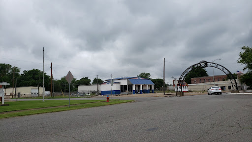 Photo of Yank's Famous Barbeque - 141 E Main St, Blytheville, AR 72315