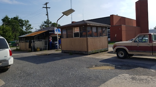 Photo of Yank's Famous Barbeque - 141 E Main St, Blytheville, AR 72315