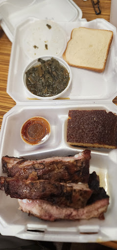 Photo of Yank's Famous Barbeque - 141 E Main St, Blytheville, AR 72315