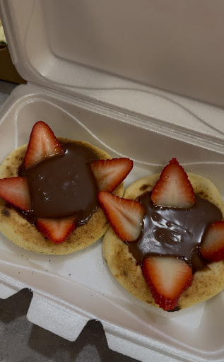 Photo of Mana Esfiha - 4180 Oak Cir, Boca Raton, FL 33431