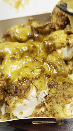 Photo of Fluffies Hot Chicken - Hackensack - 252 S Summit Ave, Hackensack, NJ 07601