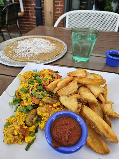 Photo of Van Gogh's Eeterie - 334 E Commercial St, Springfield, MO 65803