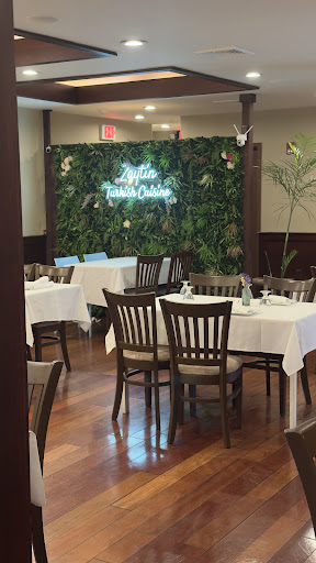 Photo of Zaytin Turkish Cuisine - 41 Mountain Blvd Unit A1, Warren, NJ 07059