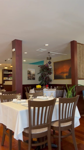 Photo of Zaytin Turkish Cuisine - 41 Mountain Blvd Unit A1, Warren, NJ 07059