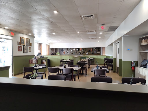 Photo of Lyla's Family Restaurant - 1911 Bailey Rd, Cuyahoga Falls, OH 44221