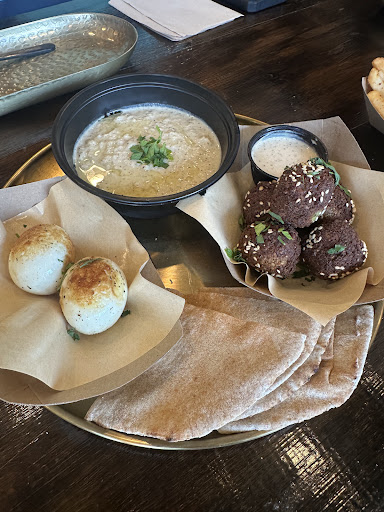 Photo of King Tut - Egyptian Street Food - 8801 Brecksville Rd, Brecksville, OH 44141