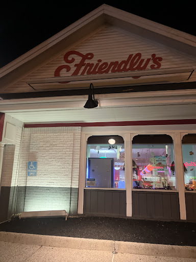 Photo of Friendly's - 497 Farmington Ave, Bristol, CT 06010