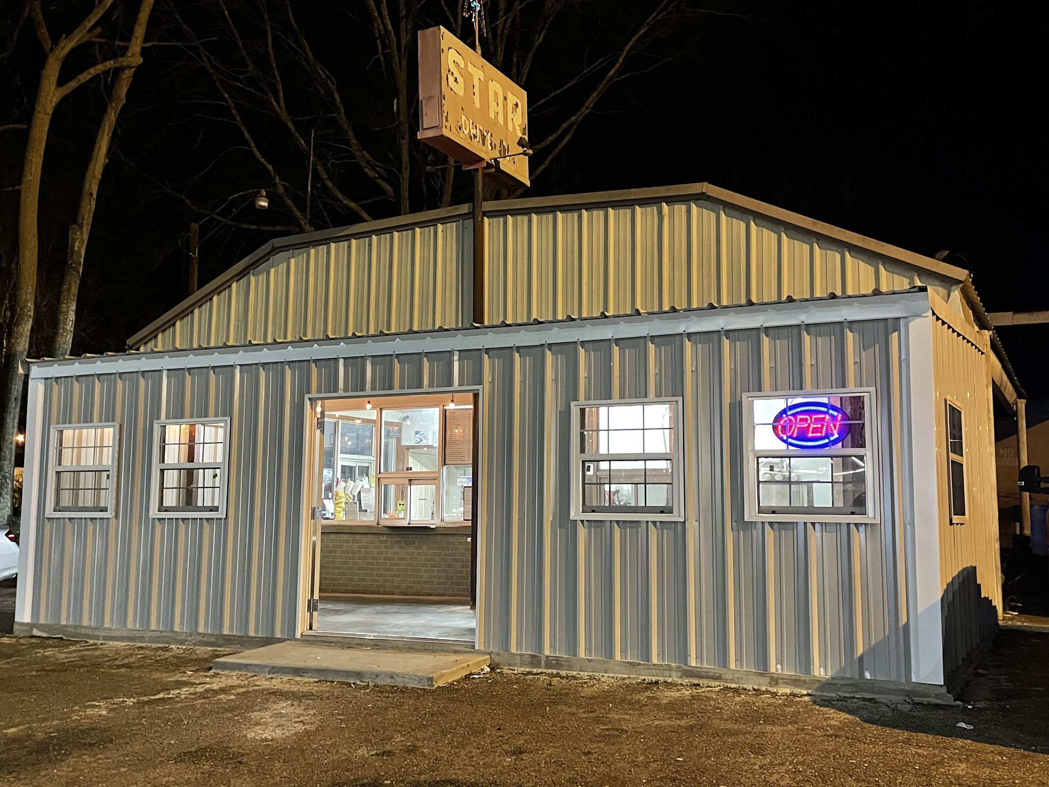 Photo of Star Drive In of Brookhaven - 702 E Monticello St, Brookhaven, MS 39601