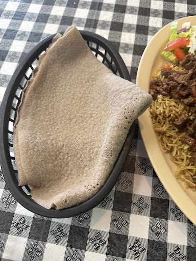 Photo of Safari Point Restaurant - 2930 W Division St, St Cloud, MN 56301