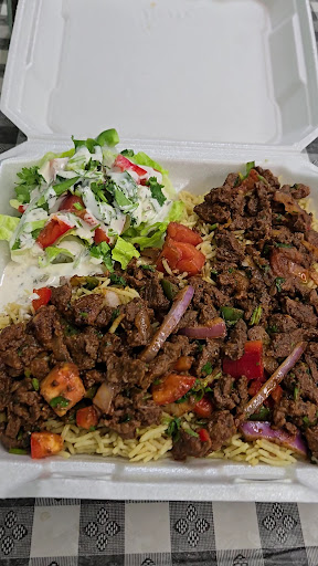 Photo of Safari Point Restaurant - 2930 W Division St, St Cloud, MN 56301