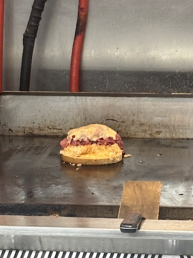 Photo of Speedy's grub shack - 14001 Lakewood Heights Blvd, Cleveland, OH 44107