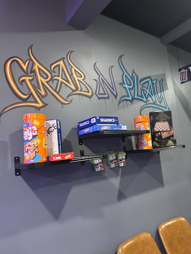 Photo of Makki Grill - 805 N Quentin Rd, Palatine, IL 60067