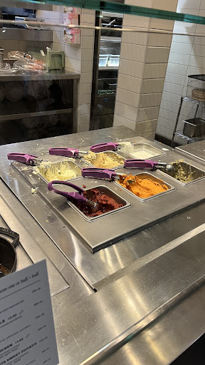 Photo of CAVA - 410 Peachtree Pkwy Suite #260, Cumming, GA 30041