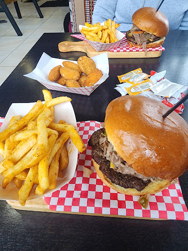 Photo of Fattoush Burgers - 11015 S Harlem Ave, Worth, IL 60482