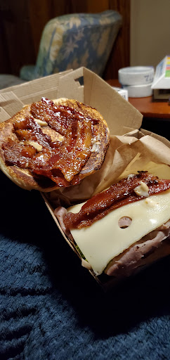 Photo of Arby's - 405 S Roosevelt Ave, Burlington, IA 52601