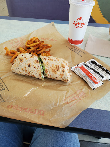 Photo of Arby's - 405 S Roosevelt Ave, Burlington, IA 52601